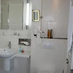 Hotel Repetal 2*